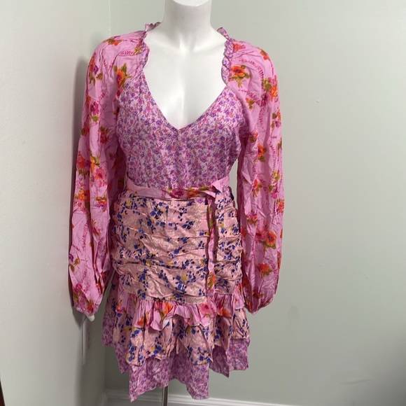 R. VIVIMOS Pink Boho Floral V neck Dress small NEW - Picture 7 of 11